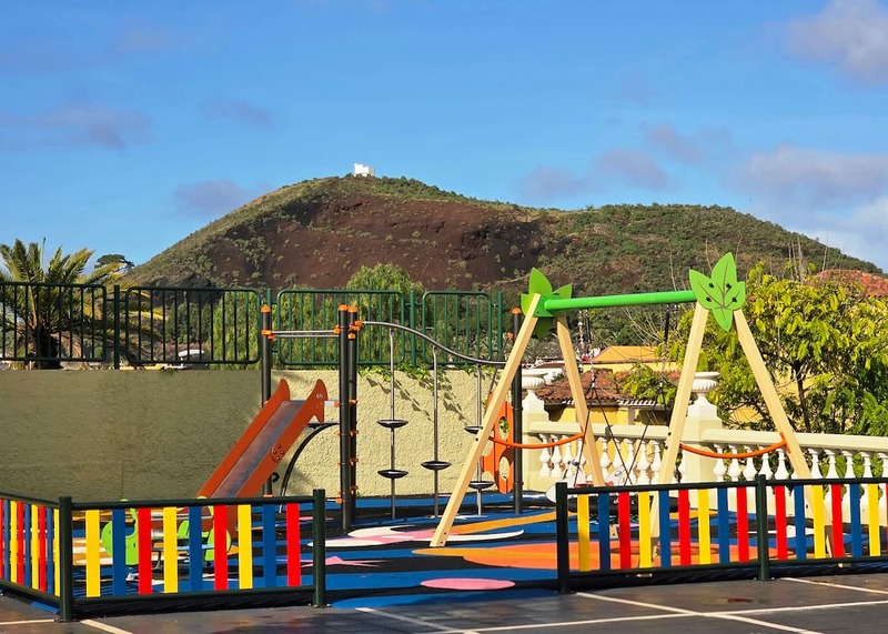 Parque infantil La Luz (Plaza)