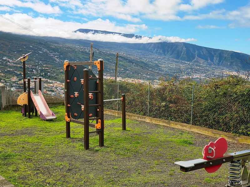 Parque infantil Pino Alto, A.A.V.V. La Lajita