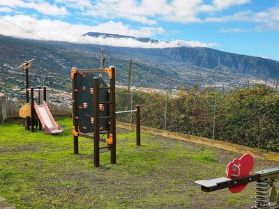 Parque infantil Pino Alto, A.A.V.V. La Lajita