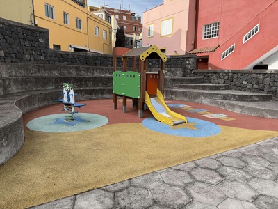 Parque infantil Camino Chasna